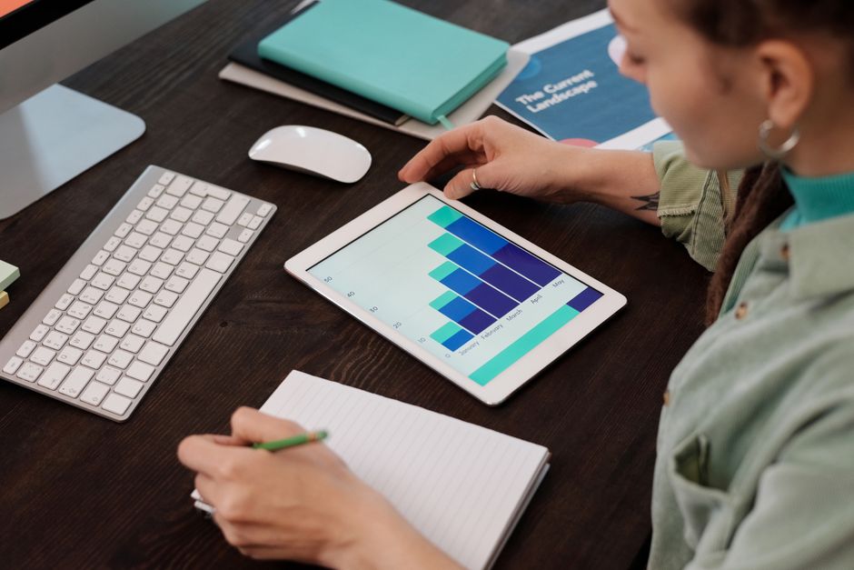 Paper Meets Pixels: A Hybrid Planning Setup for Creative Work